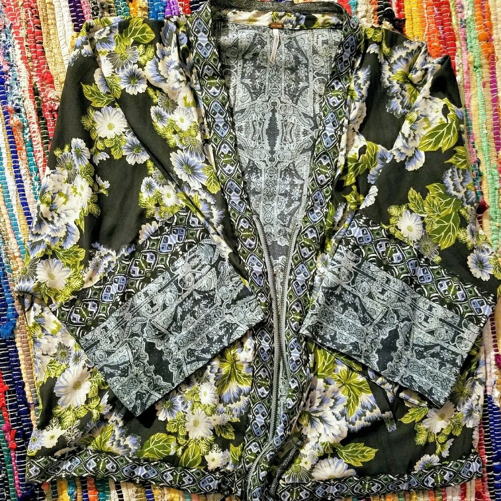Free People blue, green and black floral top sz s